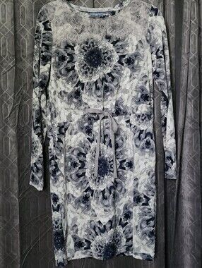 Simply Vera Vera Wang Gray and White Floral Long-Sleeve Tie-Waist Dress